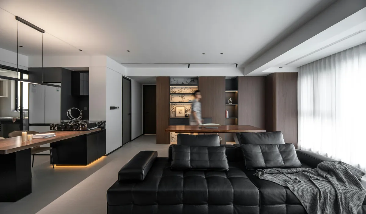 Plan lighting for your bungalow in Singapore with Light Makers' practical tips on layout, layering, fixtures, and where smart lighting makes sense.