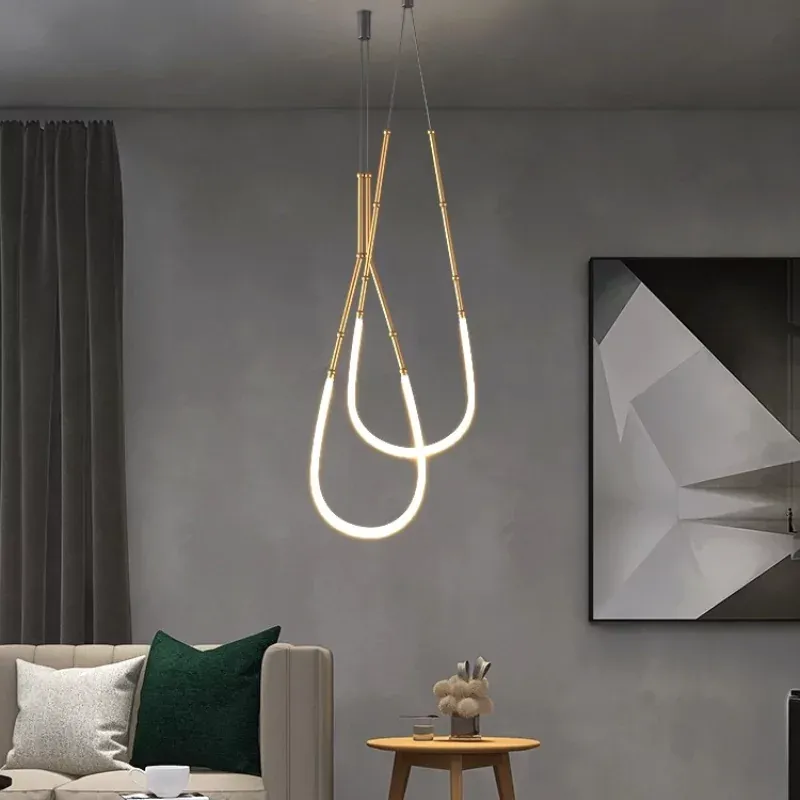 ChainMajesty Chandelier