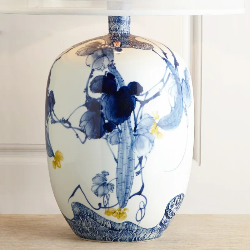 ChinoBloom Table Lamp