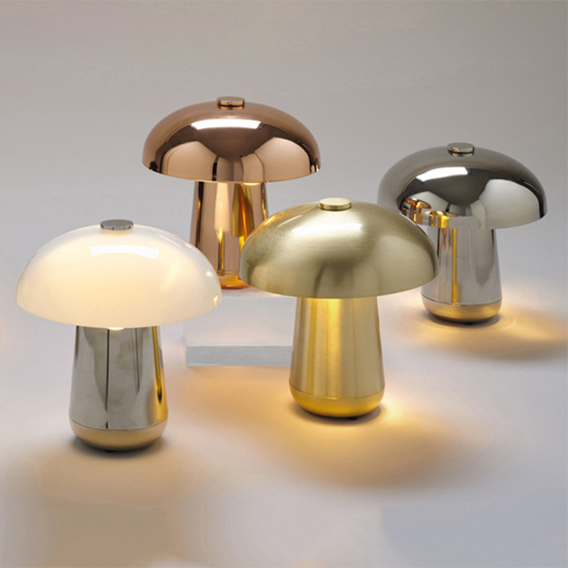 CometGloss Table Lamp
