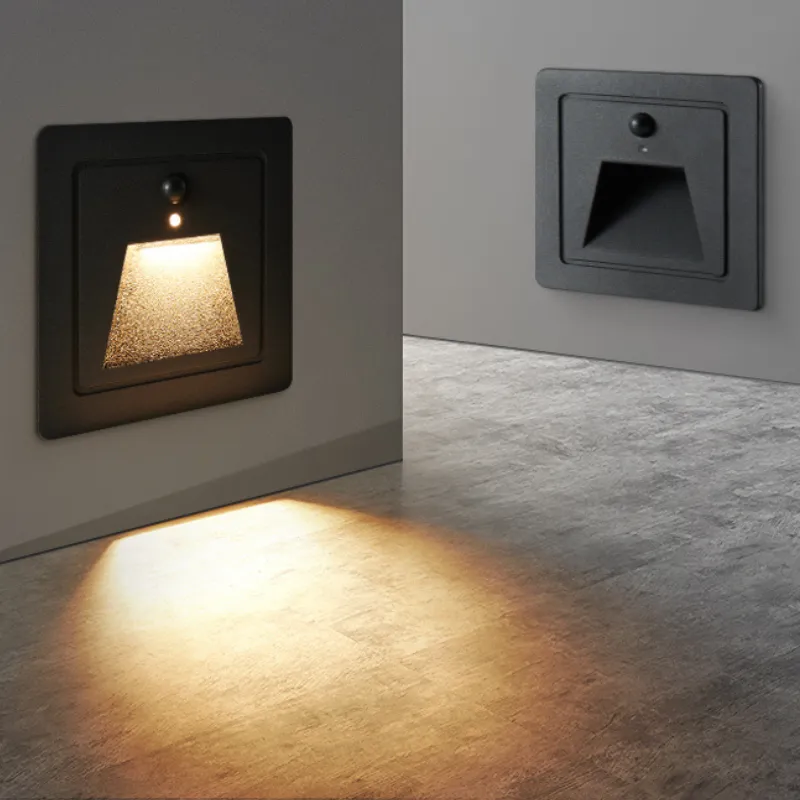 DeepBeam Recessed Staircase Light