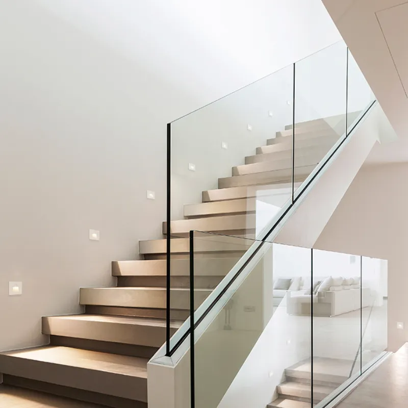 DeepBeam Recessed Staircase Light
