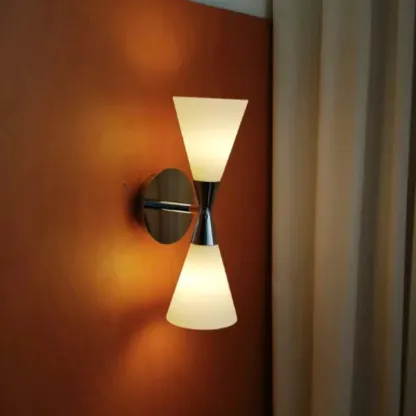 DorianHourglass Wall Light