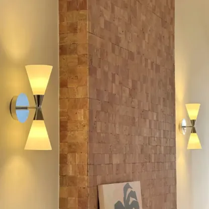 DorianHourglass Wall Light