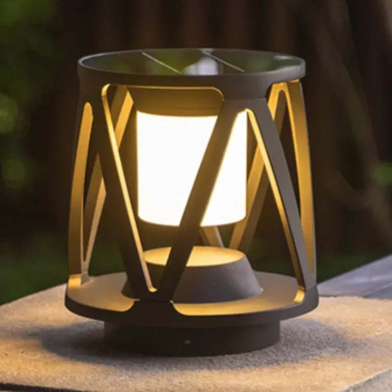ElvaNest Outdoor Pillar Light