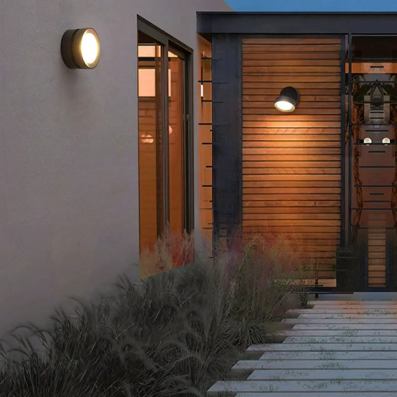 EmielRound Outdoor Wall Light