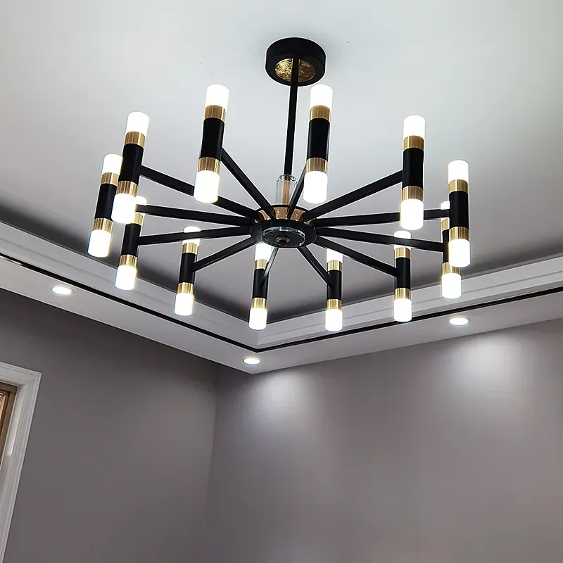 GebItalian Chandelier