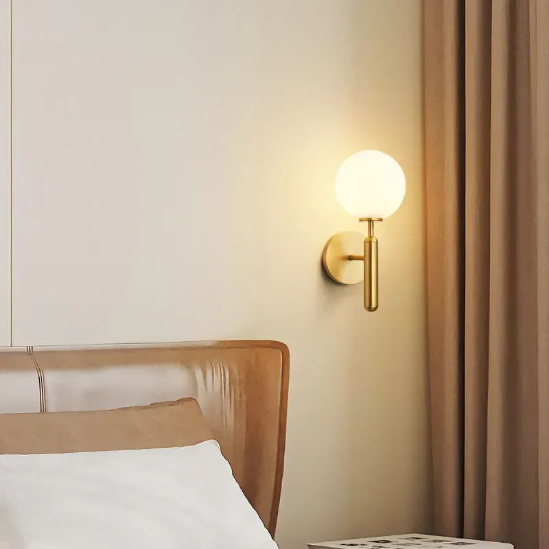 GemorraGlobe Wall Light