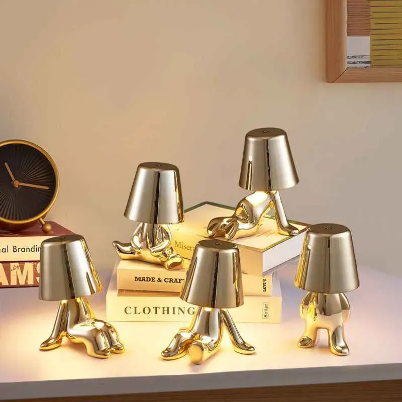 GoldGuardians Table Lamp
