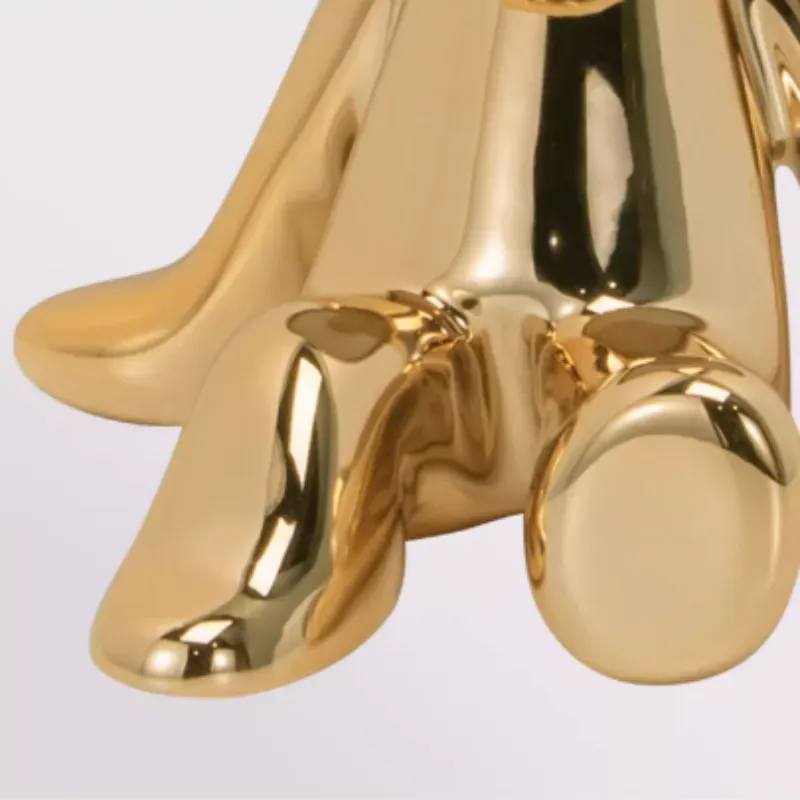 GoldGuardians Table Lamp