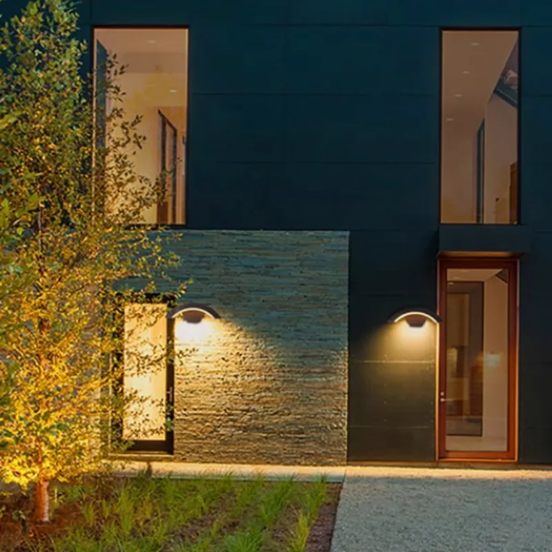 HexCurve Outdoor Wall Light