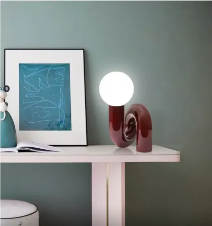 IllumiCurve Table Lamp