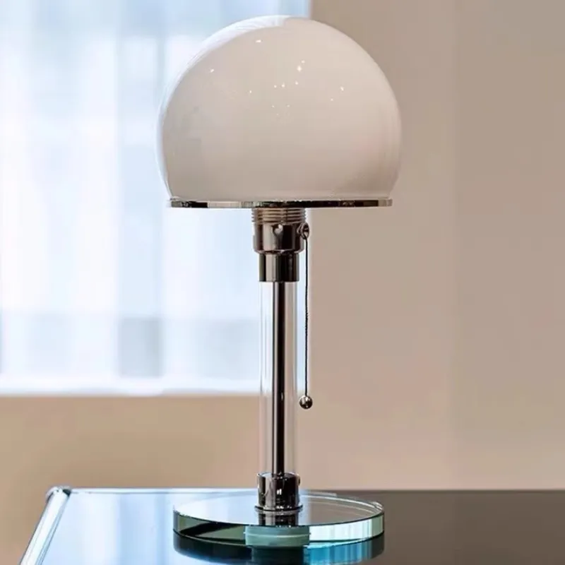 IslaTower Table Lamp