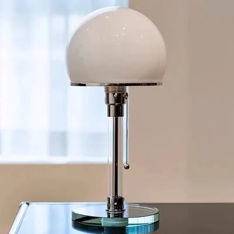 IslaTower Table Lamp