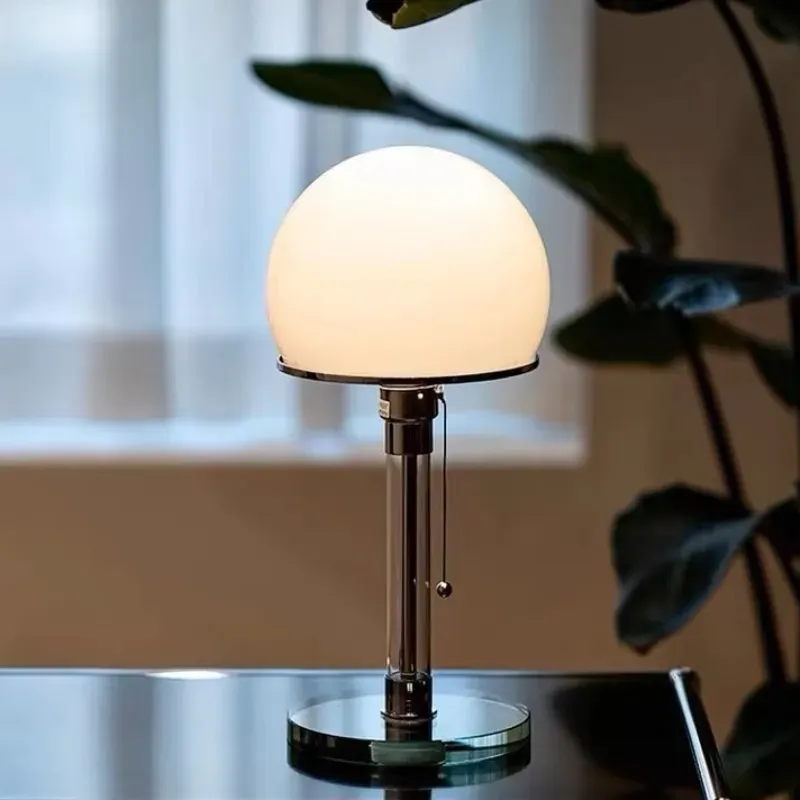 IslaTower Table Lamp