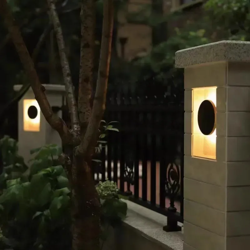 KaoriRound Outdoor Wall Light