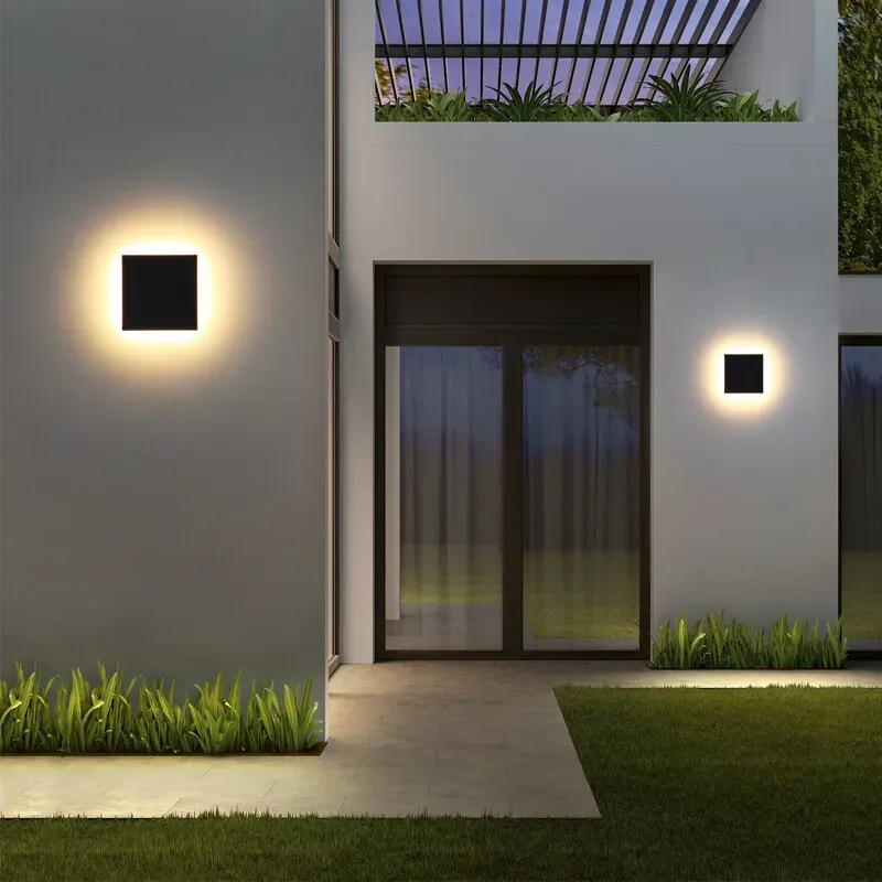 KaoriSquare Outdoor Wall Light