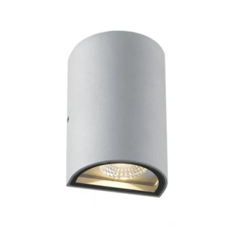KrypiusSleek Outdoor Wall Light