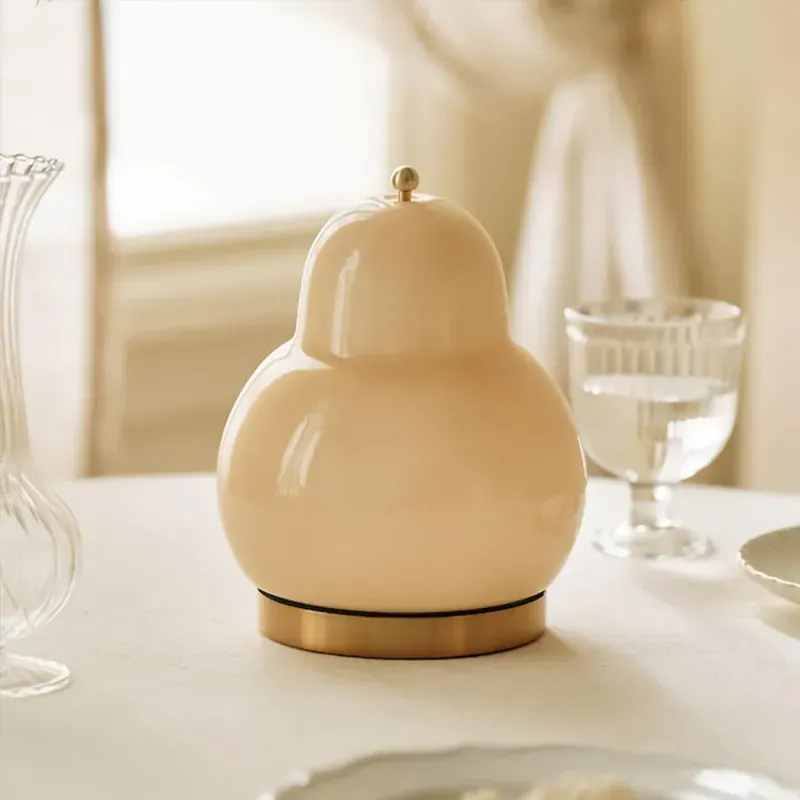 LilyPear Table Lamp