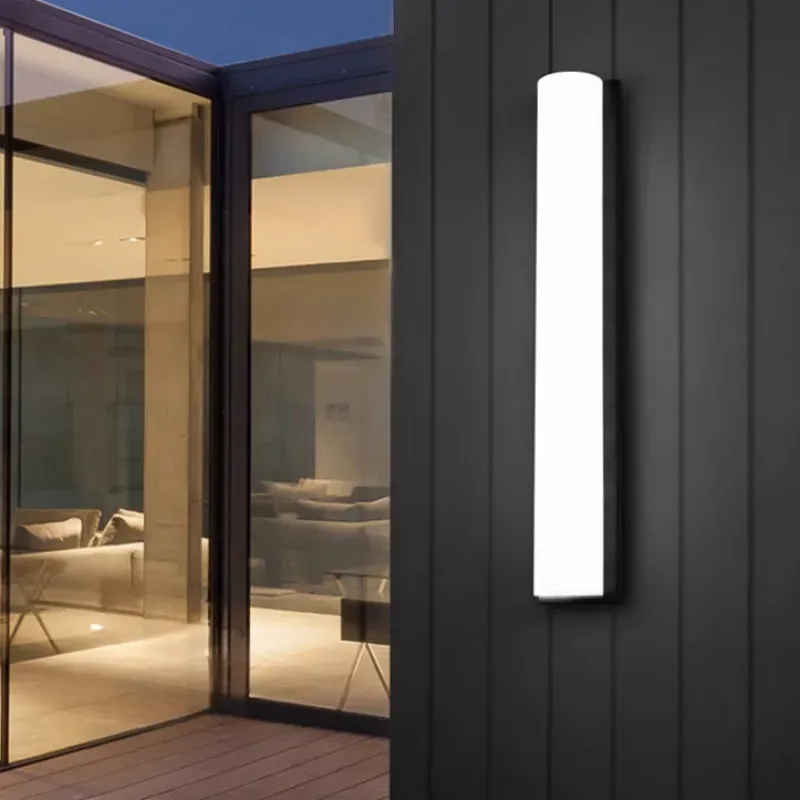 LitmusModern Outdoor Wall Light