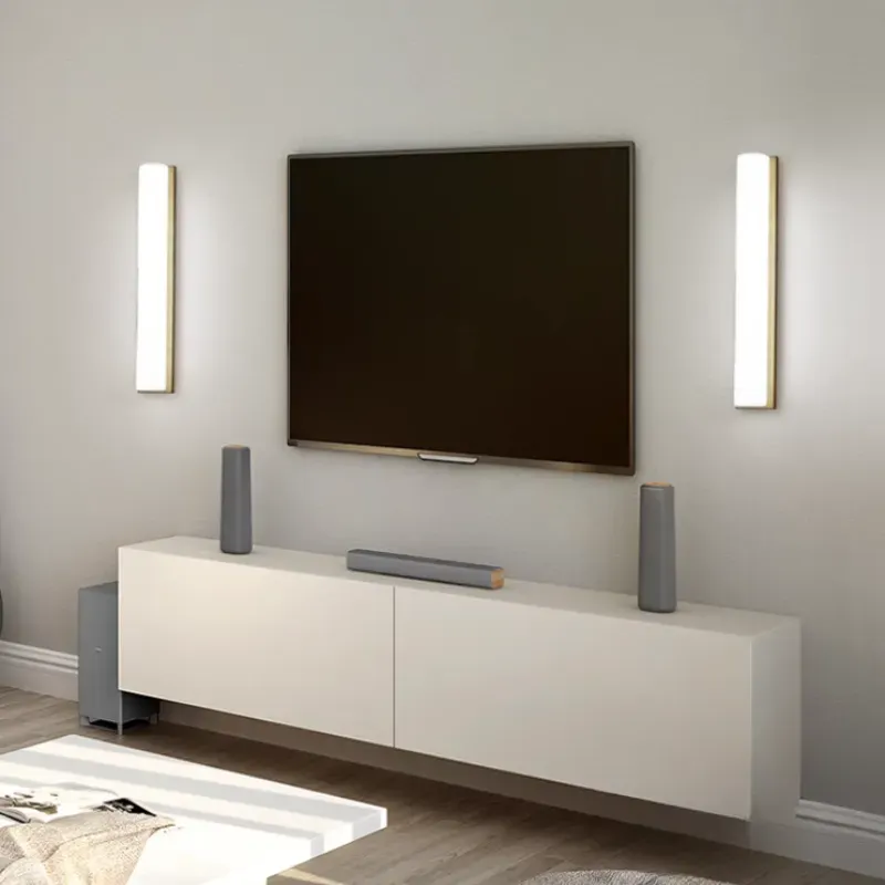 LitmusModern Outdoor Wall Light