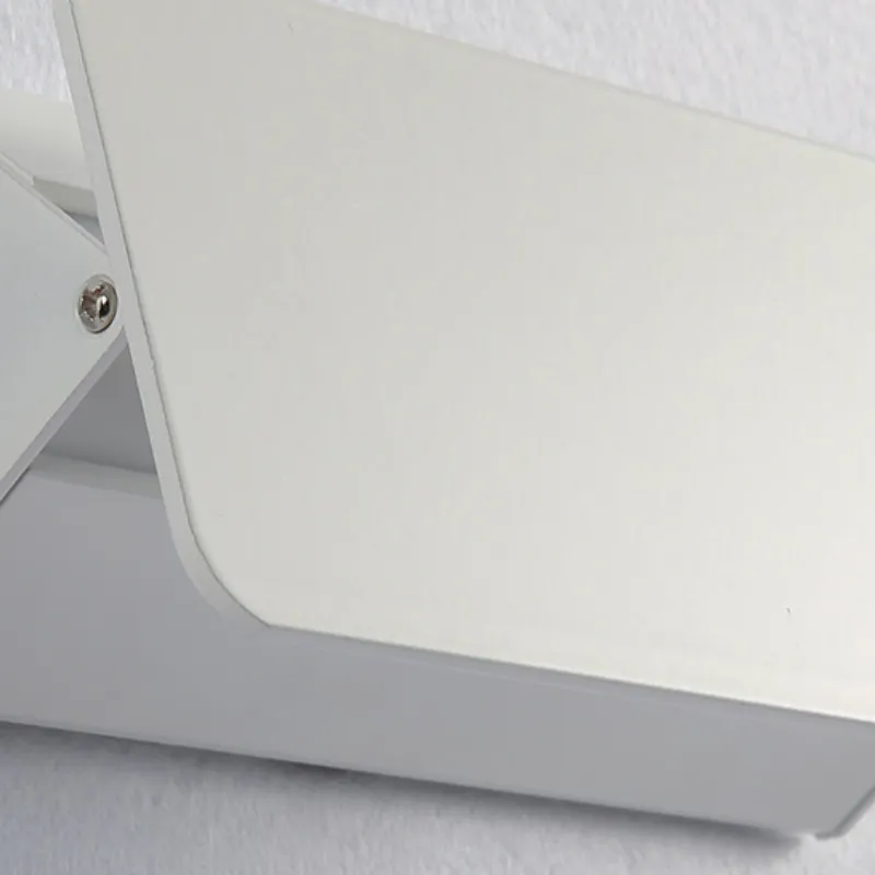 LuminousEdge Wall Light