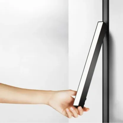 LumoThin Surface Mounted Magnetic Tracks