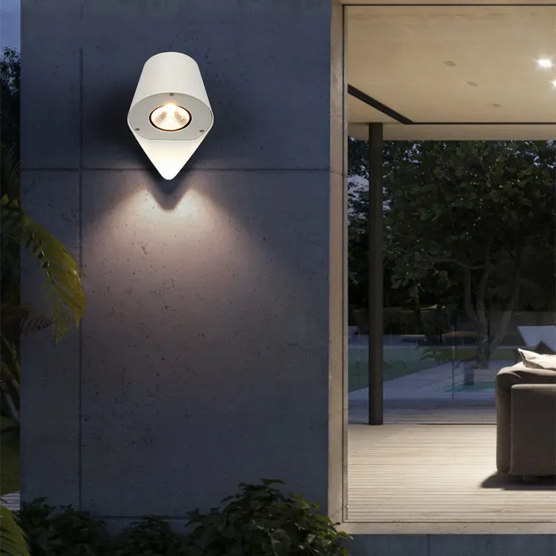 MawariCast Outdoor Wall Light