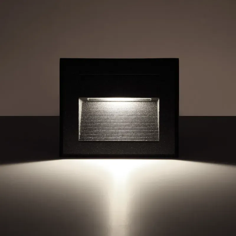 NeonRecessed Outdoor Recessed Step Light