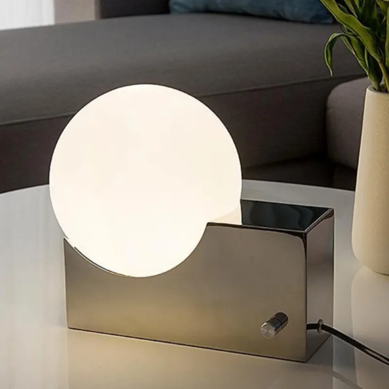 NeraSphere Table Lamp