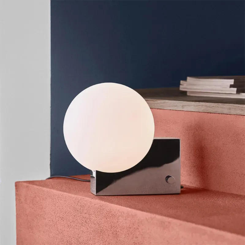 NeraSphere Table Lamp