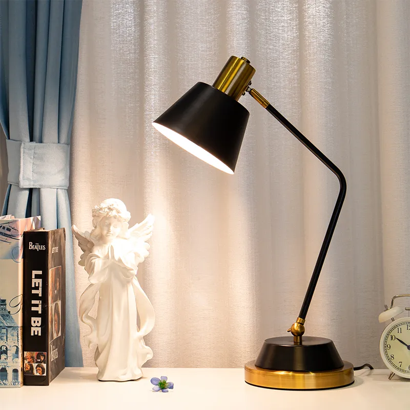 NottinghamClassic Table Lamp