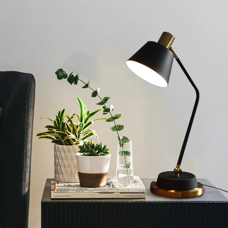 NottinghamClassic Table Lamp
