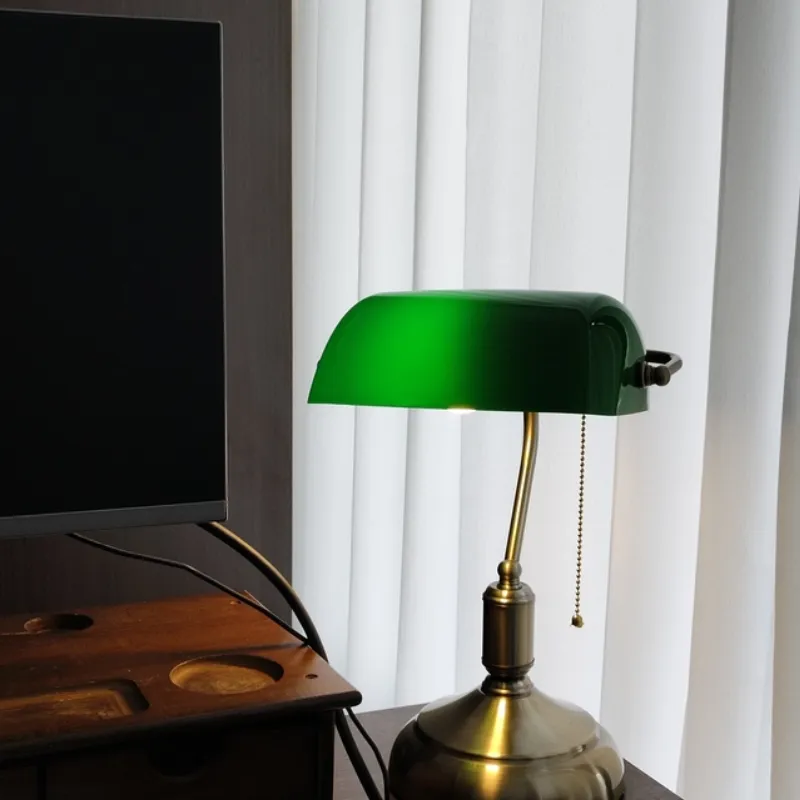 OlivinRetro Table Lamp