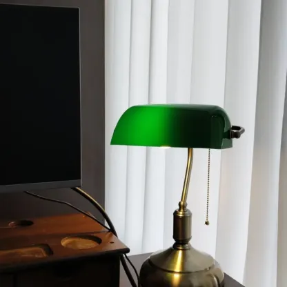 OlivinRetro Table Lamp