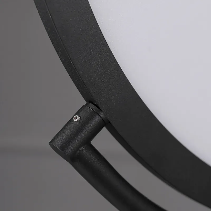 OlmoTripod Floor Lamp