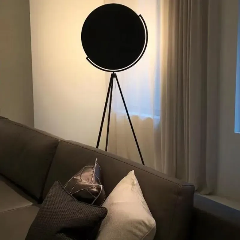 OlmoTripod Floor Lamp