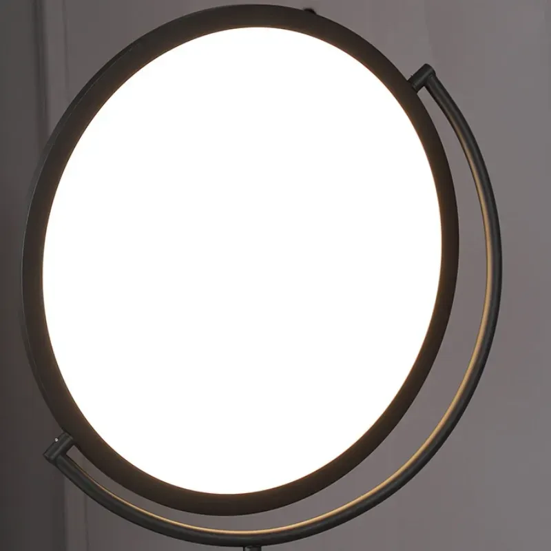 OlmoTripod Floor Lamp
