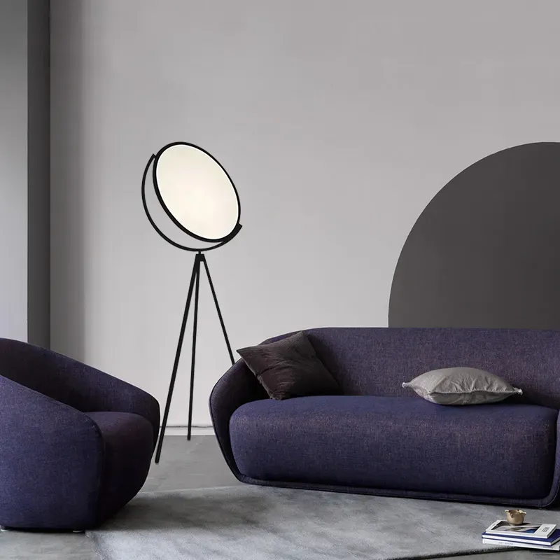 OlmoTripod Floor Lamp