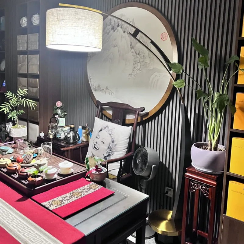 OstrelArched Floor Lamp