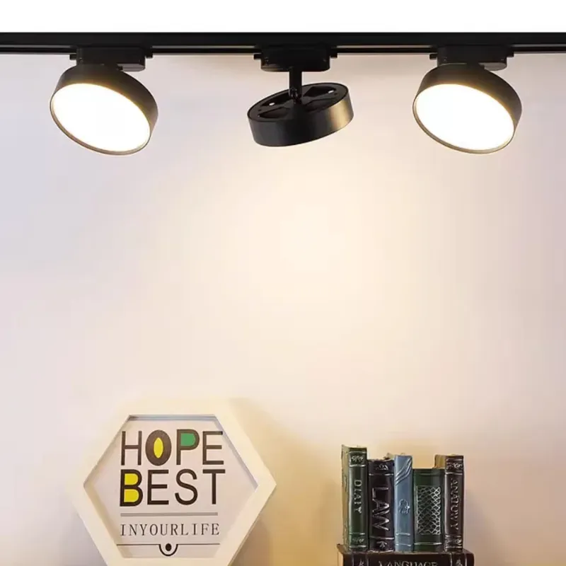 PetrickOrbit Tracklight