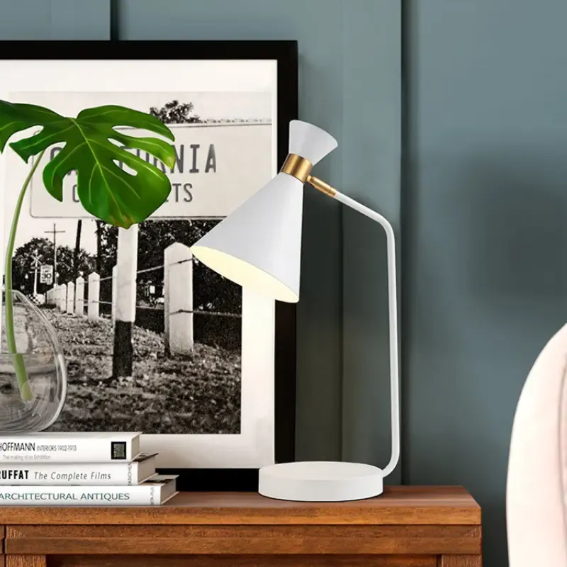 PixerCone Table Lamp