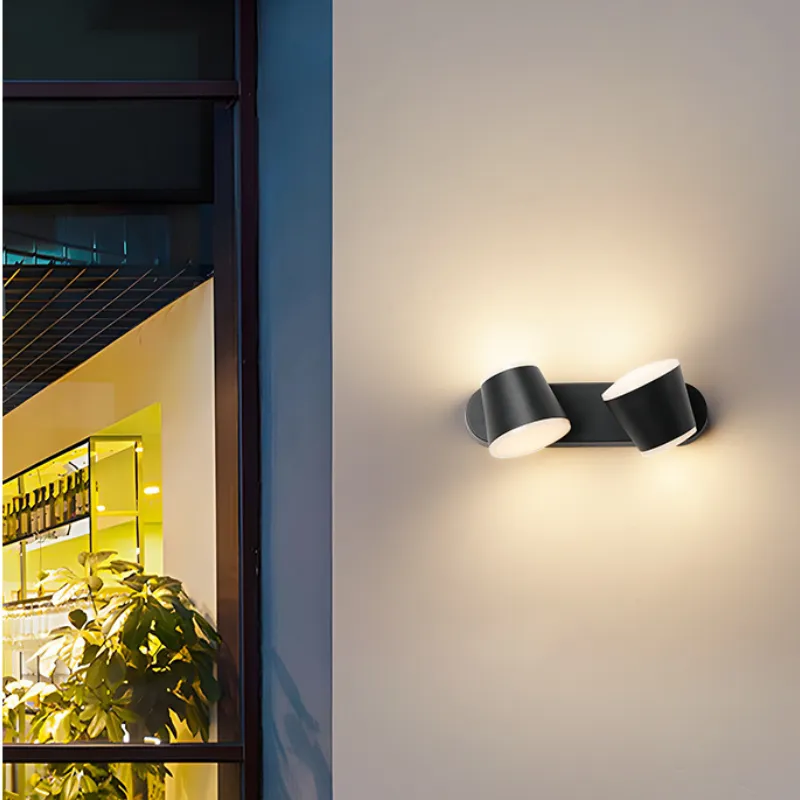 ReikaTurn Outdoor Wall Light