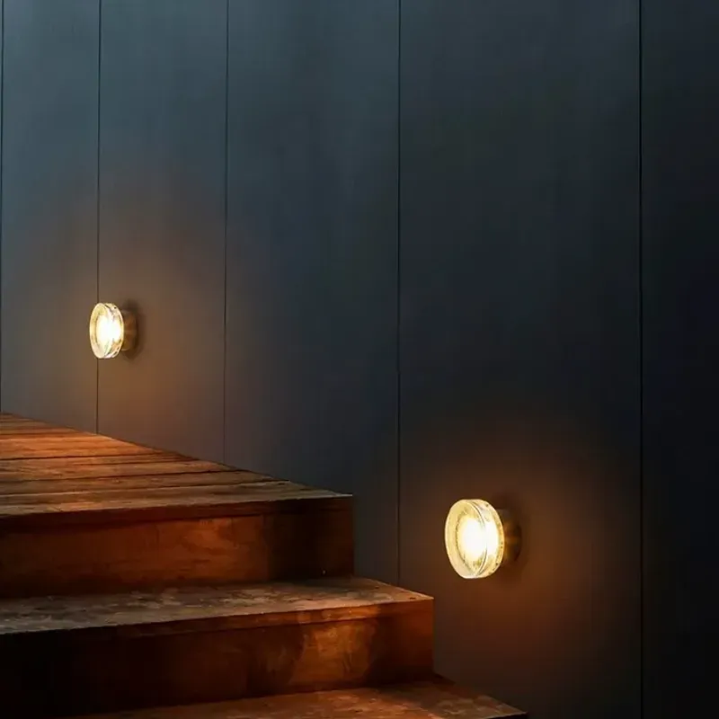 RunaSheer Wall Light