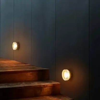 RunaSheer Wall Light