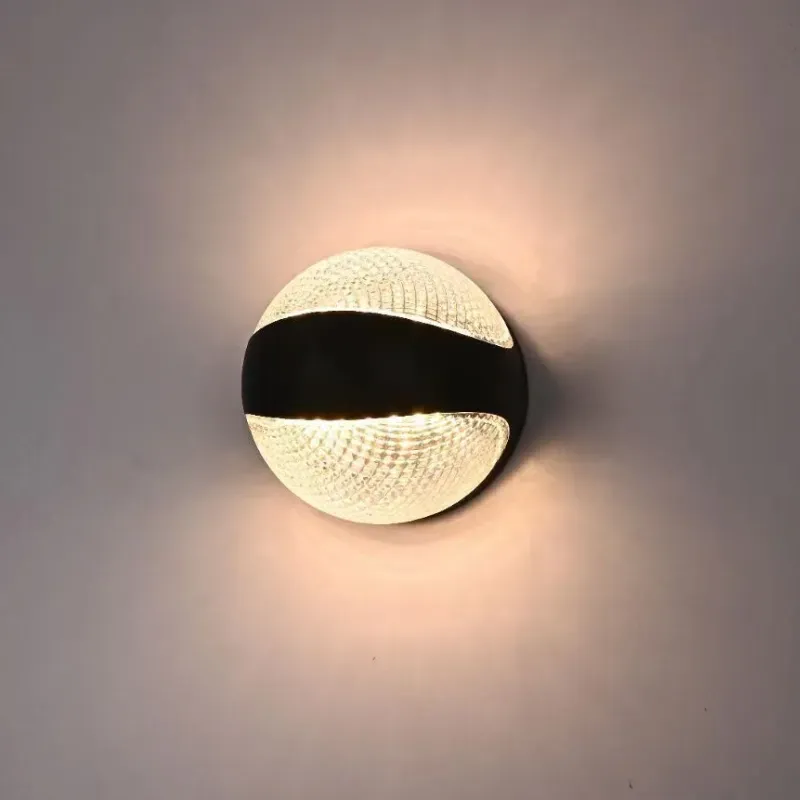 SigridOrb Outdoor Wall Light