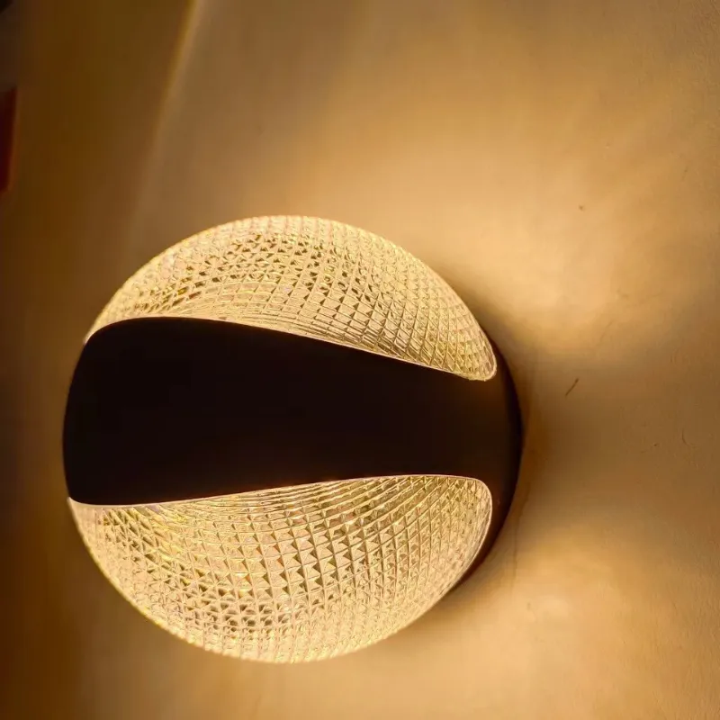 SigridOrb Outdoor Wall Light