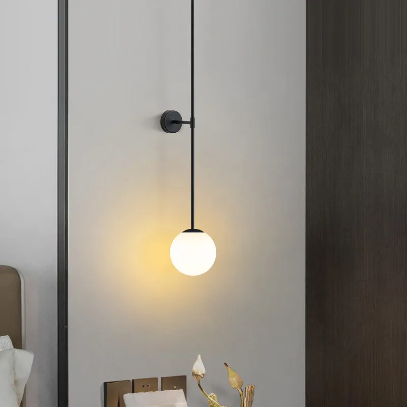 SilviqueGlow Wall Light