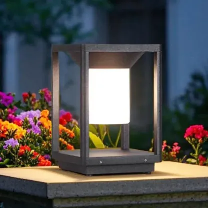SkyeColumn Outdoor Light