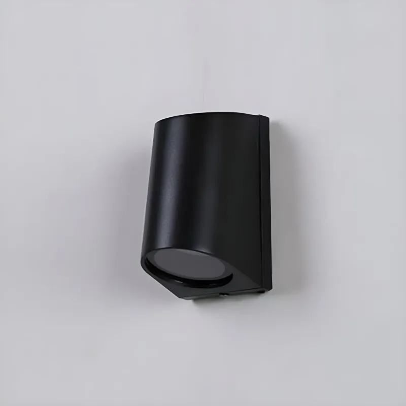 StarkCaster Outdoor Wall Light